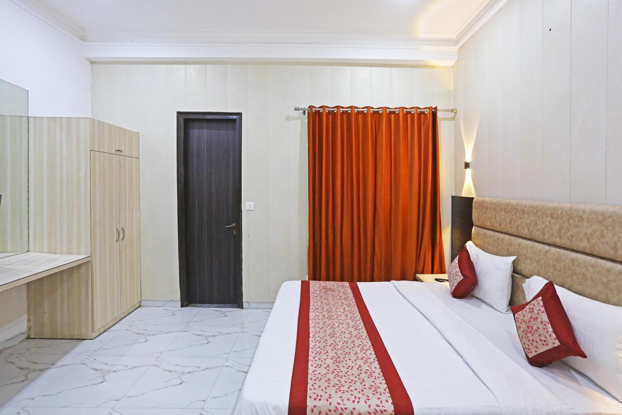 Hotel The Almora Residency - Complimentary Airport Trasnfer Nueva Delhi Exterior foto