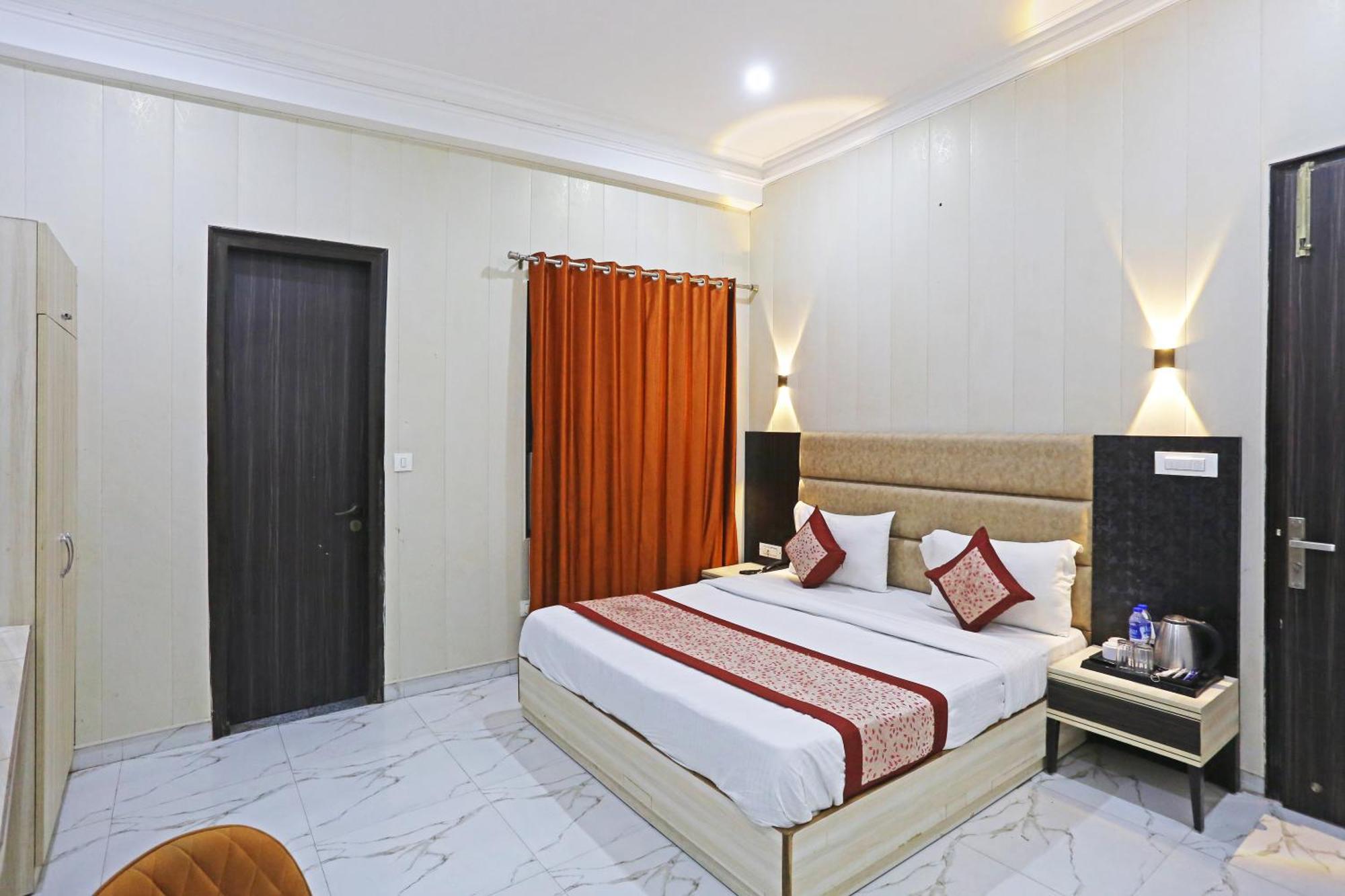 Hotel The Almora Residency - Complimentary Airport Trasnfer Nueva Delhi Exterior foto