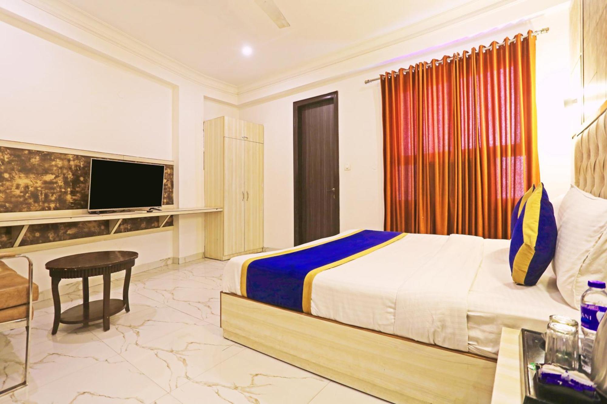 Hotel The Almora Residency - Complimentary Airport Trasnfer Nueva Delhi Exterior foto