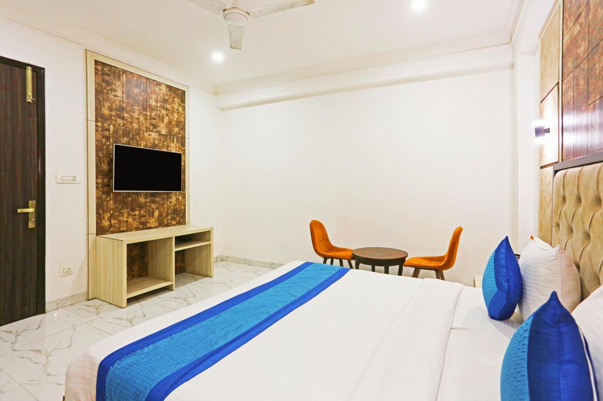 Hotel The Almora Residency - Complimentary Airport Trasnfer Nueva Delhi Exterior foto