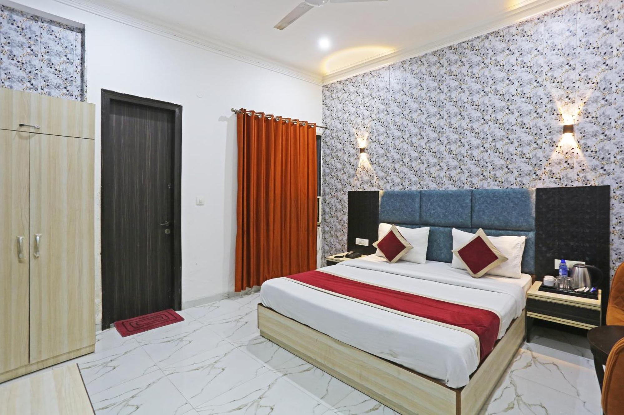 Hotel The Almora Residency - Complimentary Airport Trasnfer Nueva Delhi Exterior foto