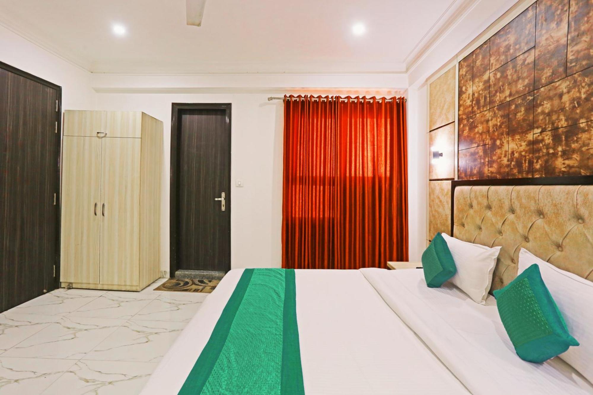 Hotel The Almora Residency - Complimentary Airport Trasnfer Nueva Delhi Exterior foto