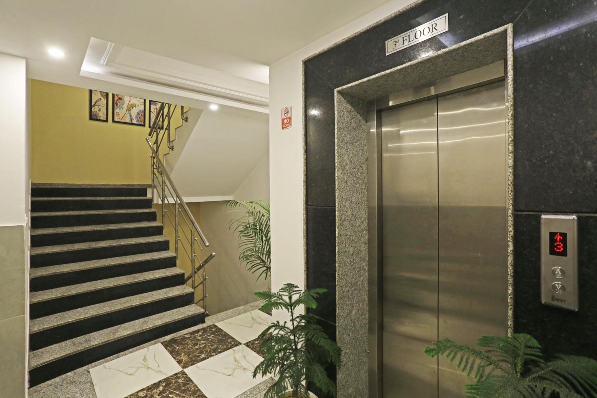 Hotel The Almora Residency - Complimentary Airport Trasnfer Nueva Delhi Exterior foto