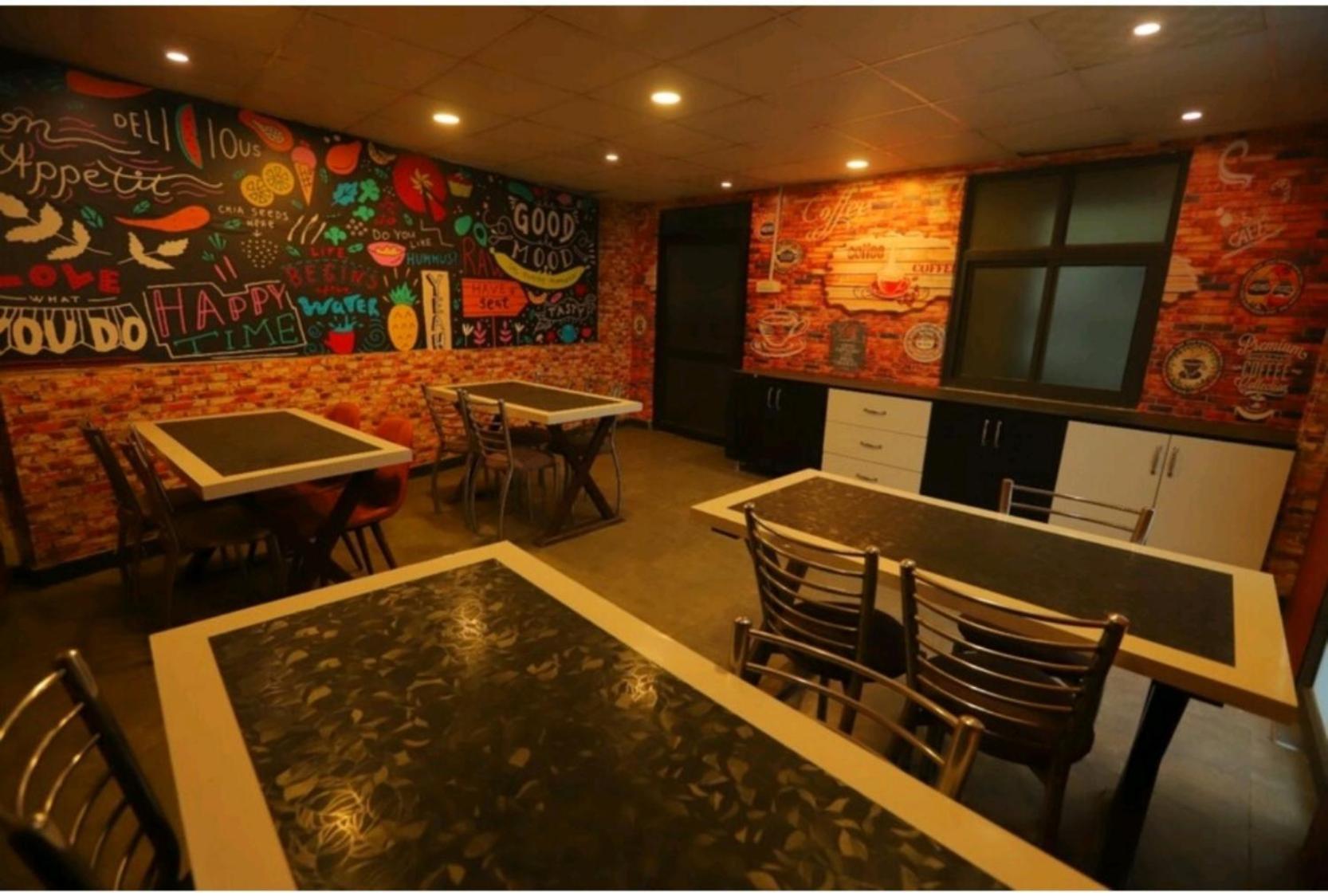 Hotel The Almora Residency - Complimentary Airport Trasnfer Nueva Delhi Exterior foto